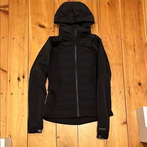 Lululemon Down for It All Jacket - Black, Size 6